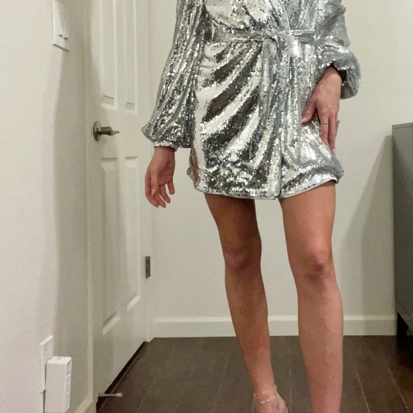 Sequin Long Sleeve Dress w/ Belt - Picture 11 of 14